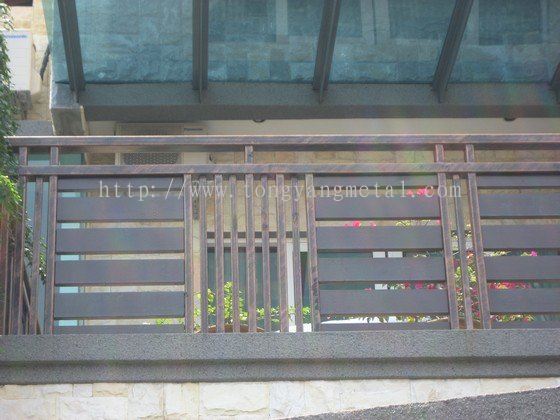 1740960703702vaim6_fence_17.jpg