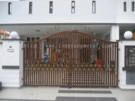 1740961160011g3uoo_main_gate_50.jpg